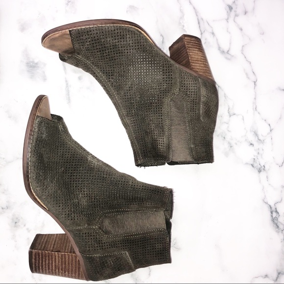 TOMS | Lattice Cut Ankle Green Booties 9 - Picture 2 of 7